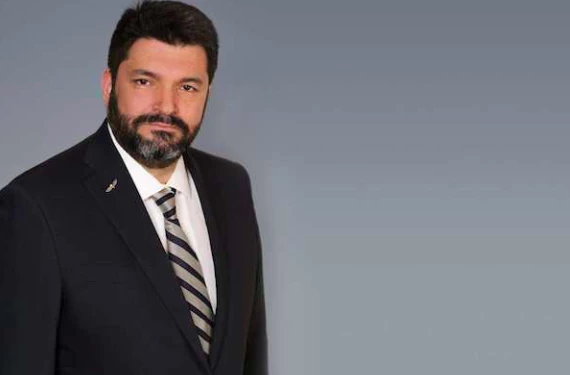 Ο Καταδρομέας Κρανιδιώτης στήνει στον τοίχο τον Μπουτάρη: Κατέθεσε μήνυση για το “χ@στηκα αν ο Κεμάλ σκότωσε ή οχι Ελληνες”